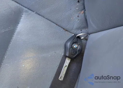 2005 BMW 325I from USA, damaged, VIN WBAEV334X5KW16997